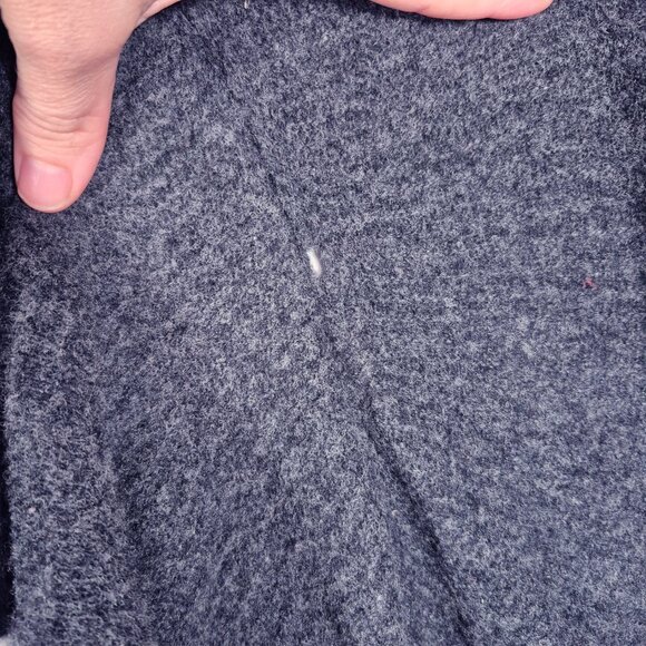 DKNY Womens Gray Lambswool and Cashmere Ruffle Scarf Wrap Luxury - Picture 3 of 5